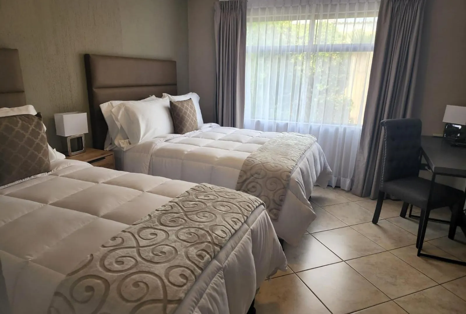 L'Aurora Inn Hostal Guatemala City 0*,  Guatemala