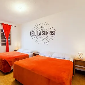 Tequila Sunrise Ostello